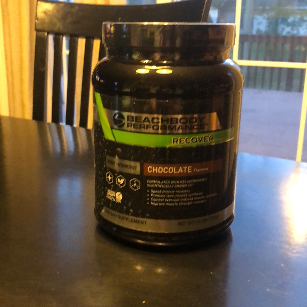 Beachbody chocolate recover-sealed
